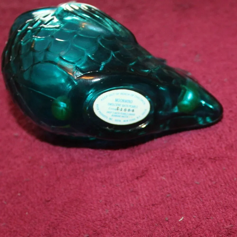 Vintage Avon Song of the Sea Imperial Garden Bath Pearls Container